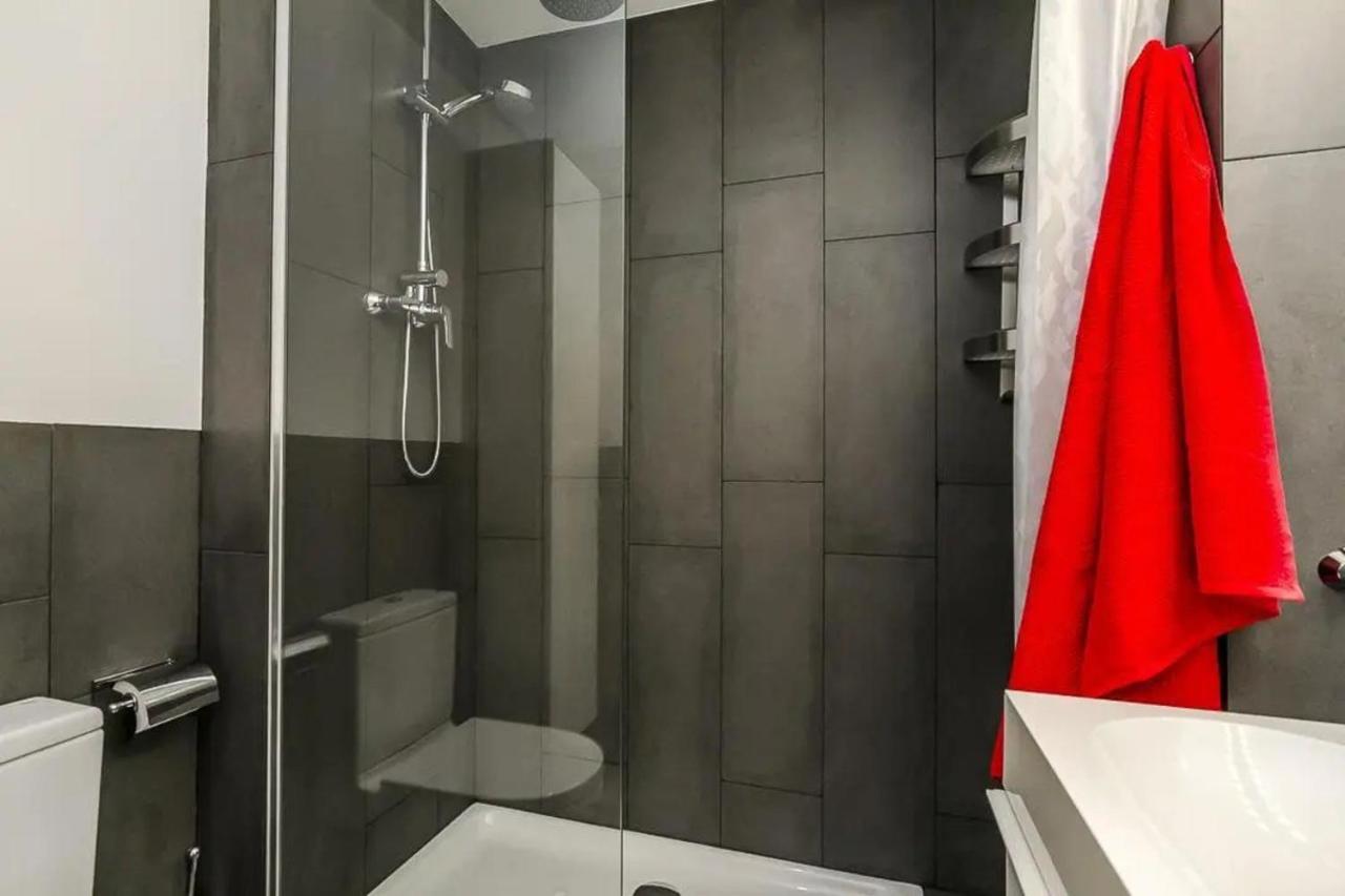 51Sam1021 - Modern Apartment Near Montjuic Barcelona Eksteriør billede